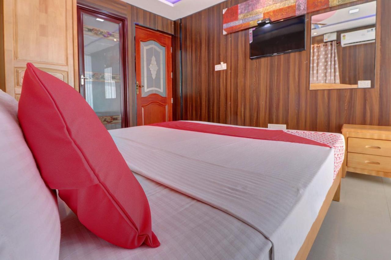 מלון Bhadravati Oyo 24245 Dv Residency מראה חיצוני תמונה