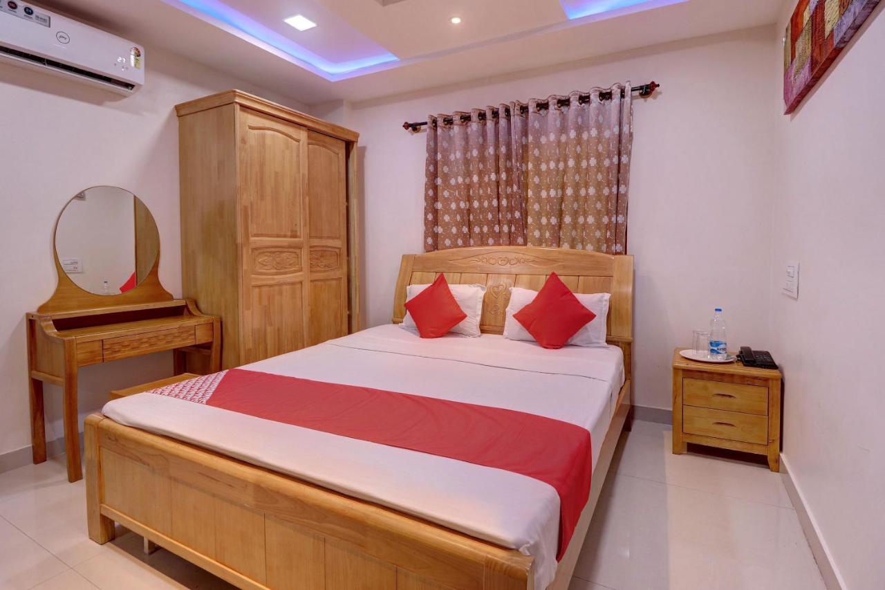 מלון Bhadravati Oyo 24245 Dv Residency מראה חיצוני תמונה