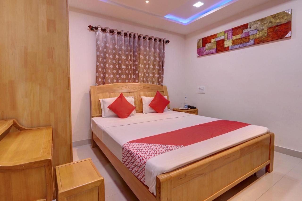 מלון Bhadravati Oyo 24245 Dv Residency מראה חיצוני תמונה